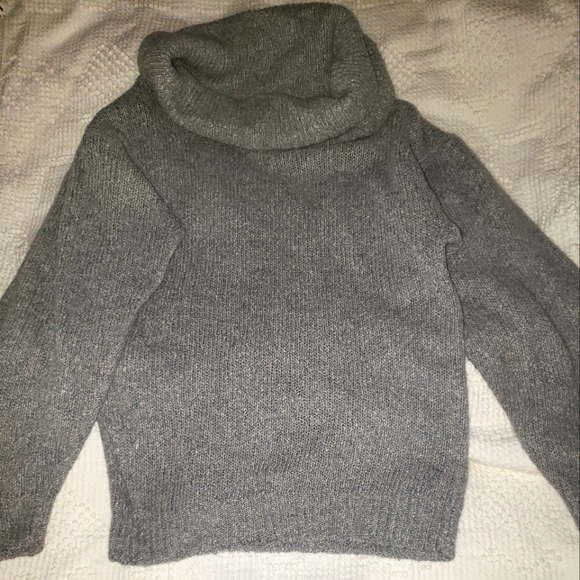 Womens turtle Neck size M Julie Fashions. - Picture 2 of 9